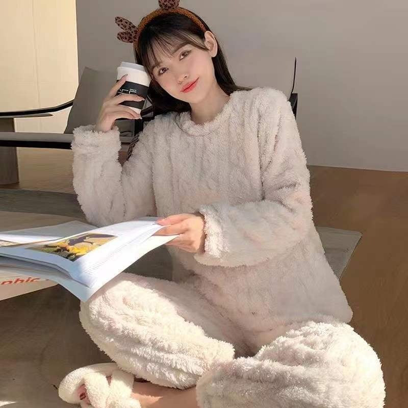 Womens Fleece Lined Pajama Set