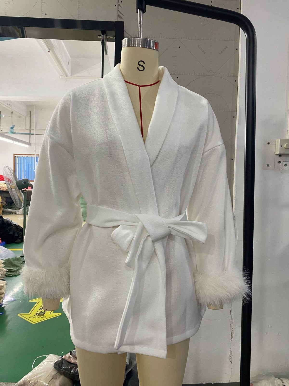 Wool coat, short-style overcoat