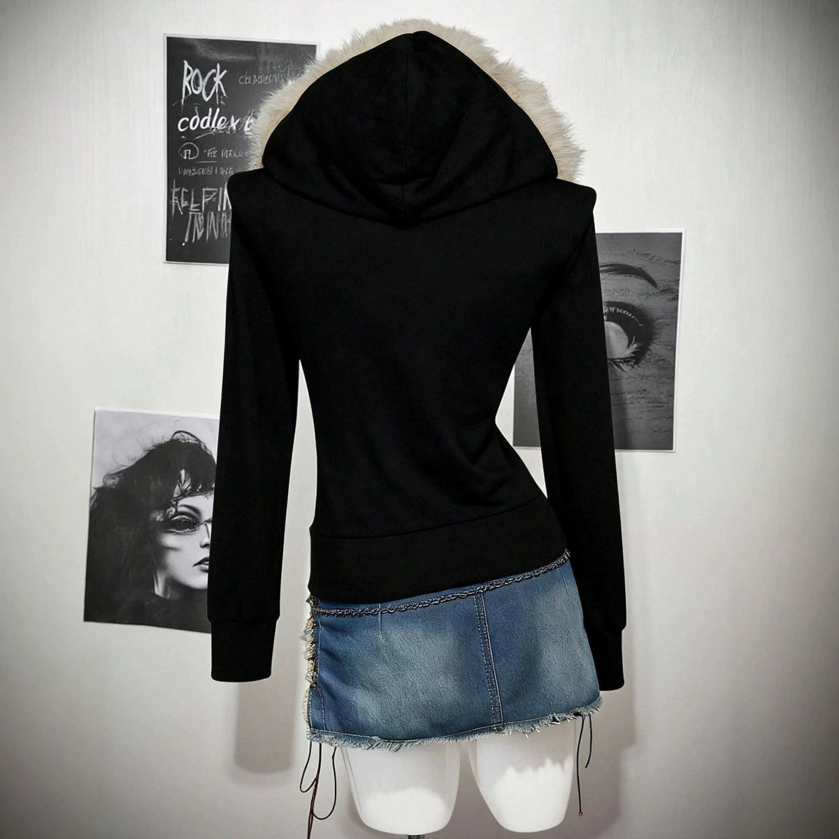 Hooded zip-up jacket